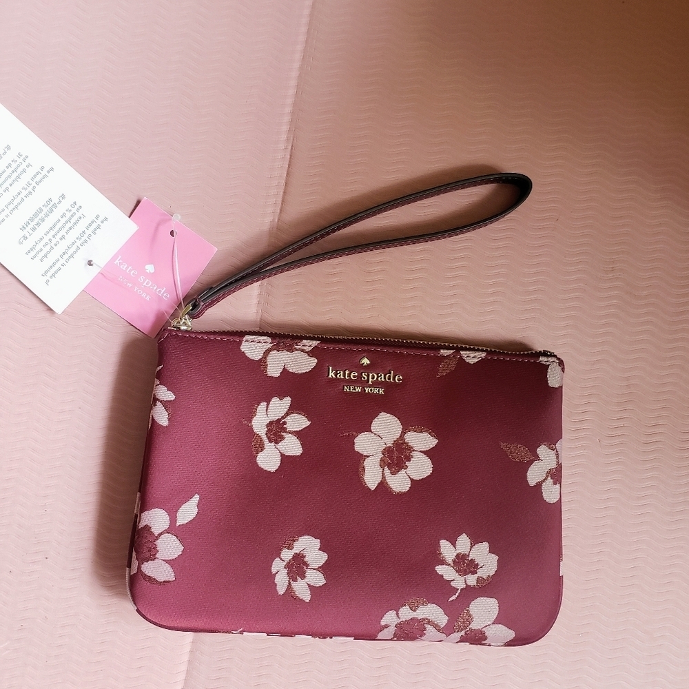 Kate Spade Chelsea The Little Better Floral Large Wristlet, NWT